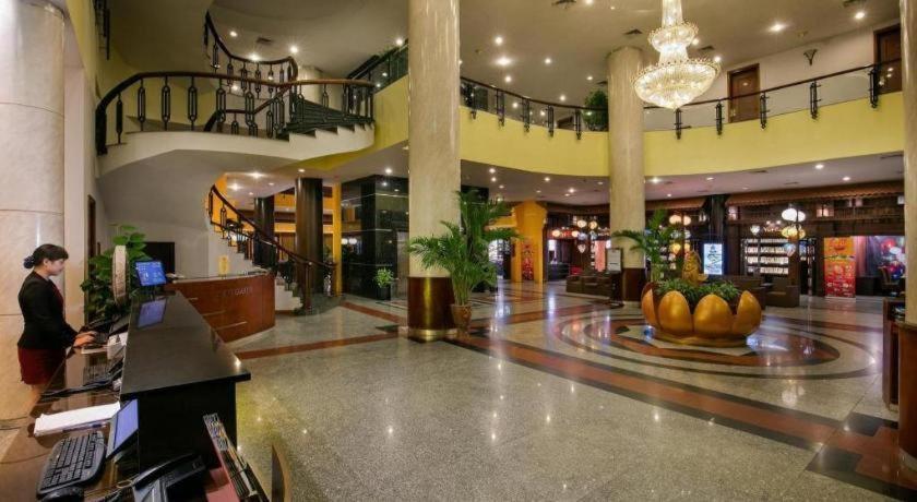 Halong Pearl Hotel Ha Long Buitenkant foto